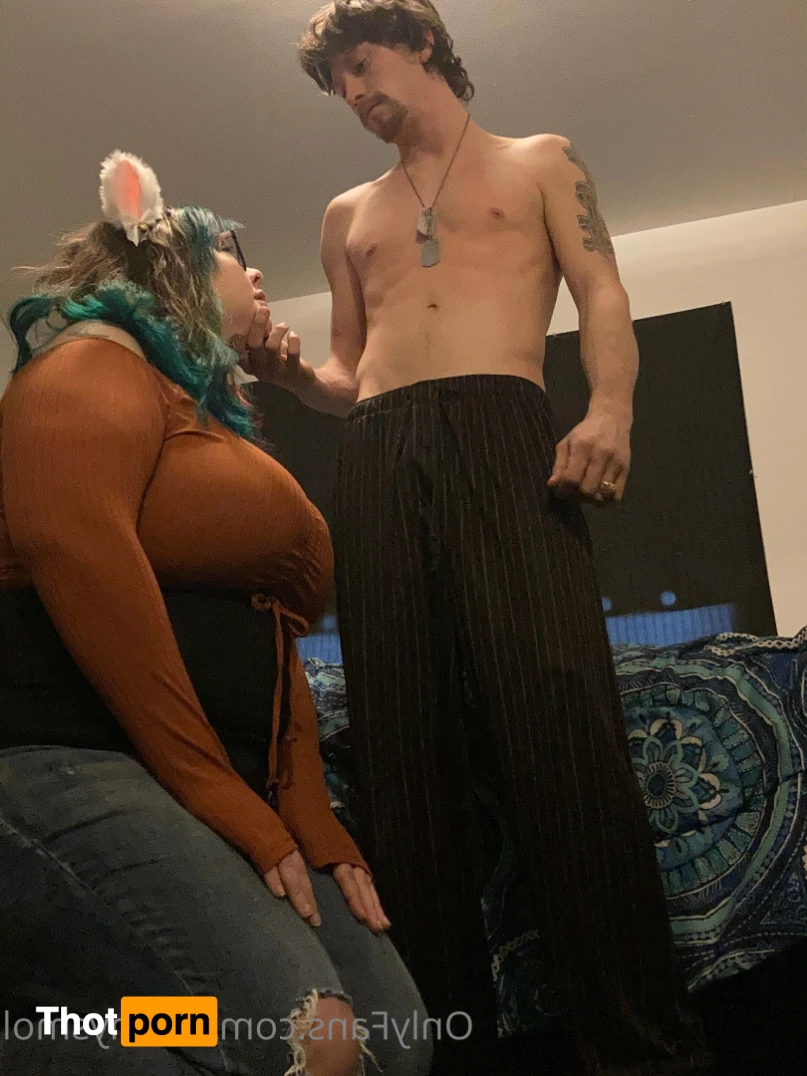 Strawberry bunny 15192367