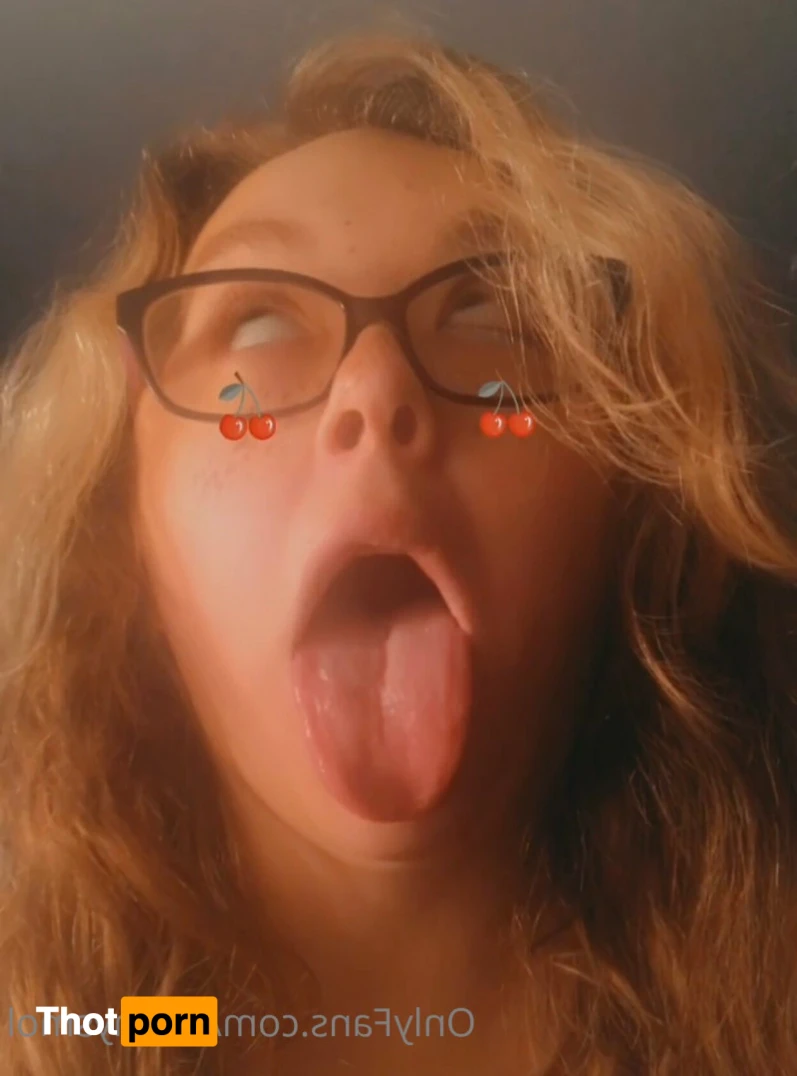 Strawberry bunny 15192377