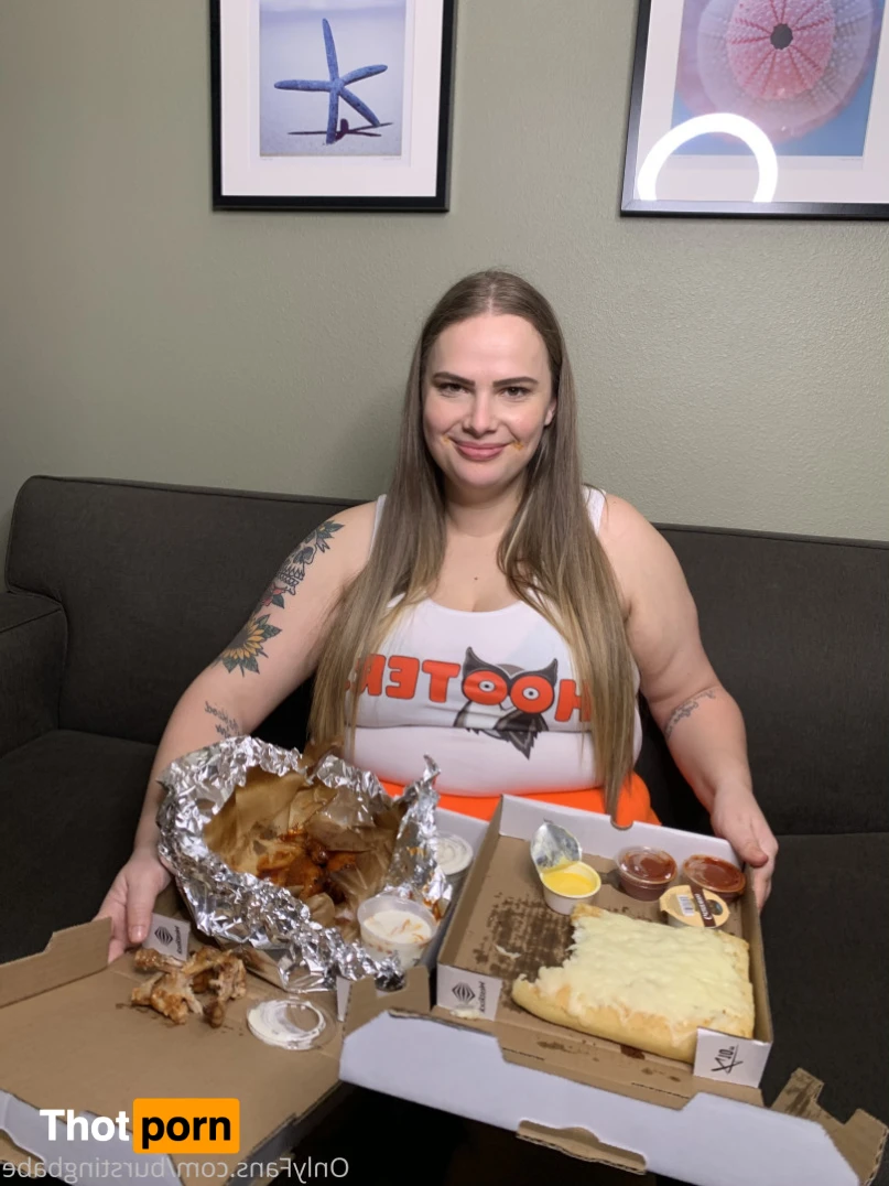 Burstingbabe 15190024