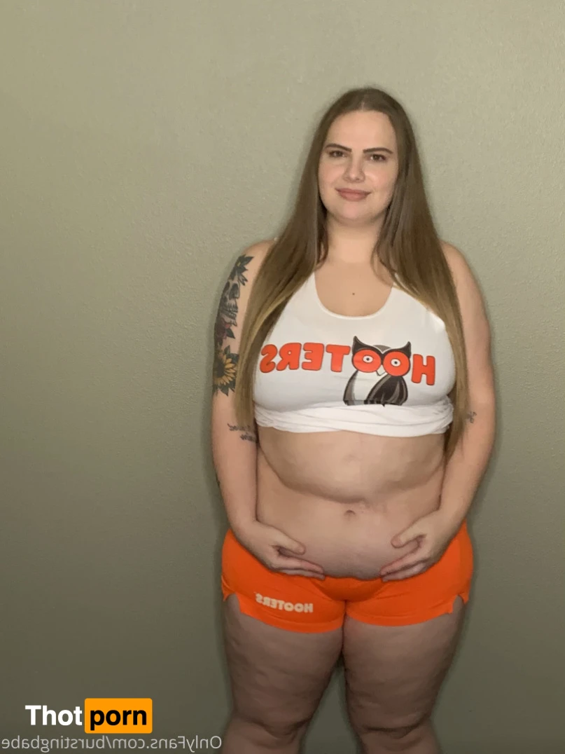 Burstingbabe 15190044