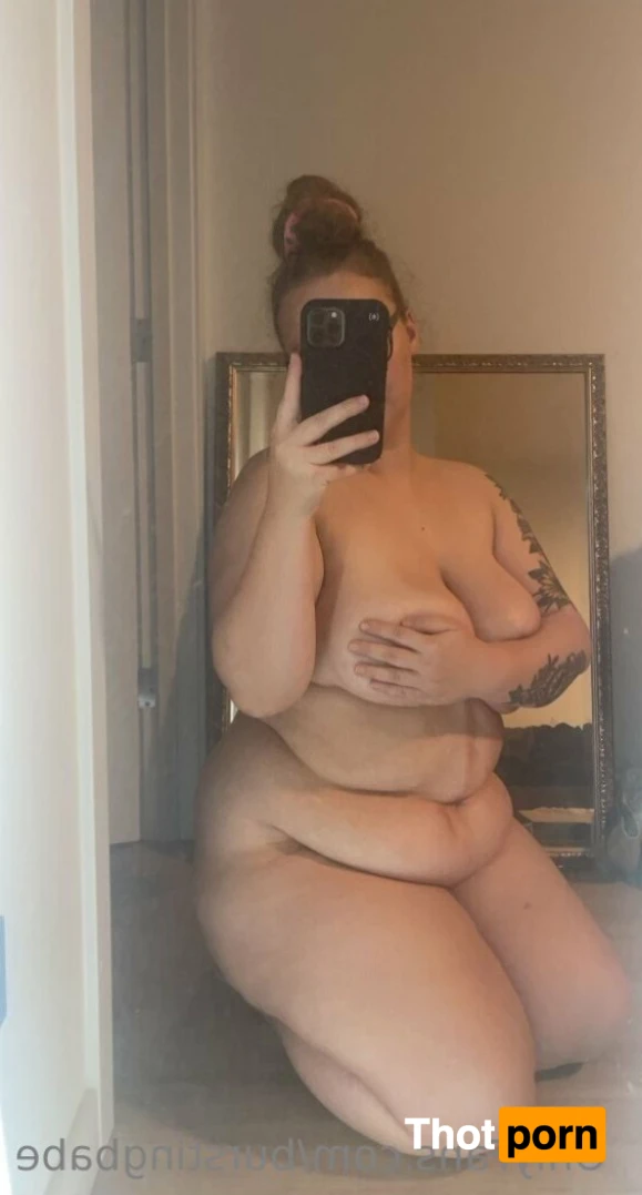 Burstingbabe 15190216