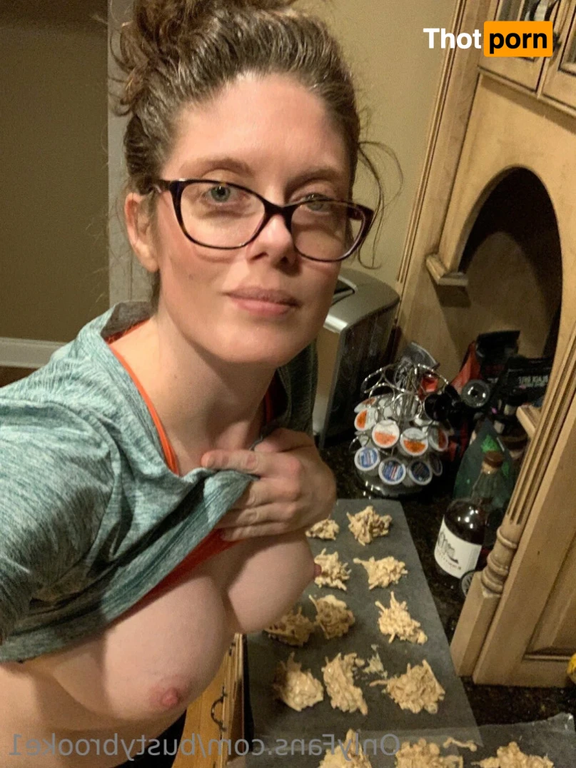 Busty Brooke’s VIP 15182248