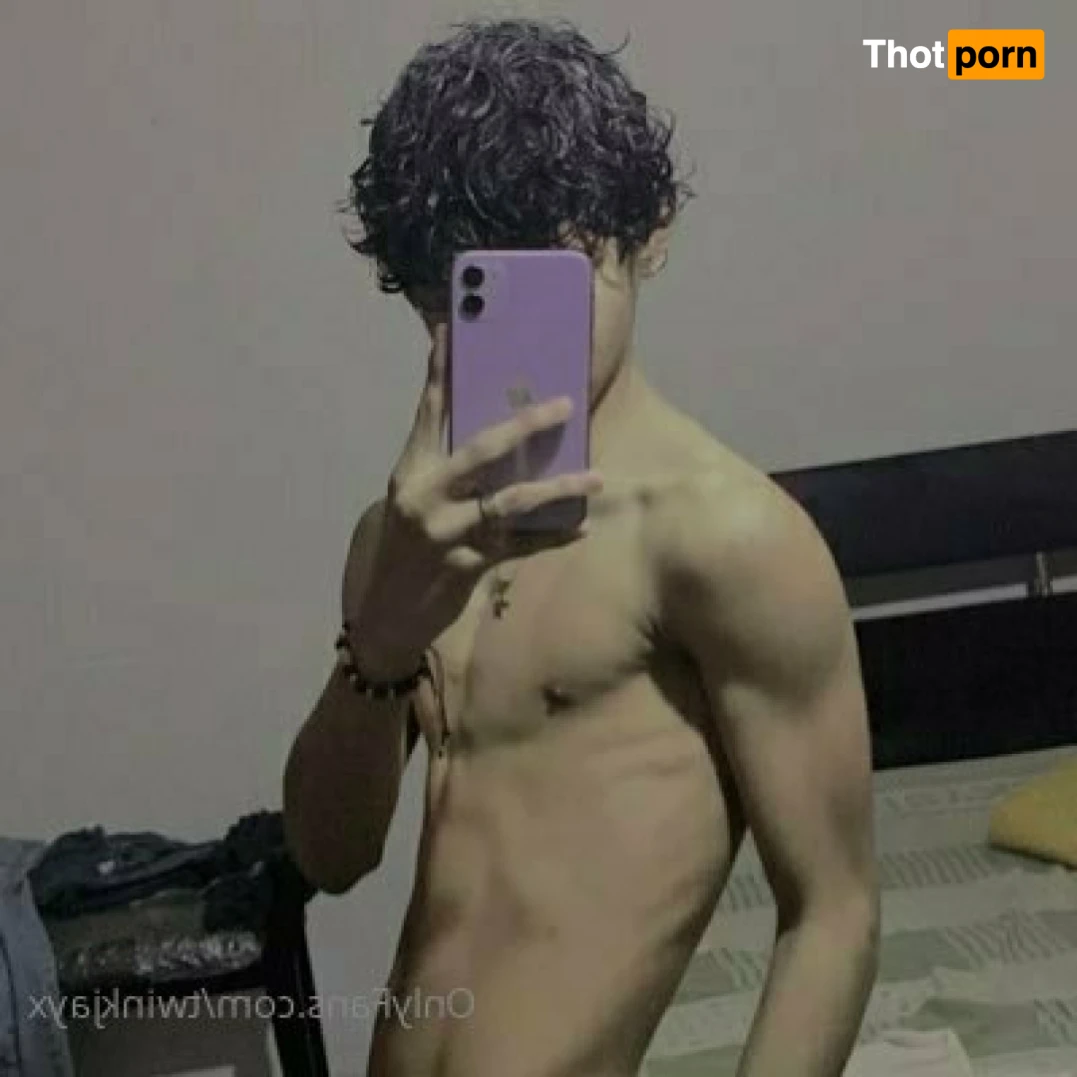 Baby Lion👶🏻💦🦁 15175811