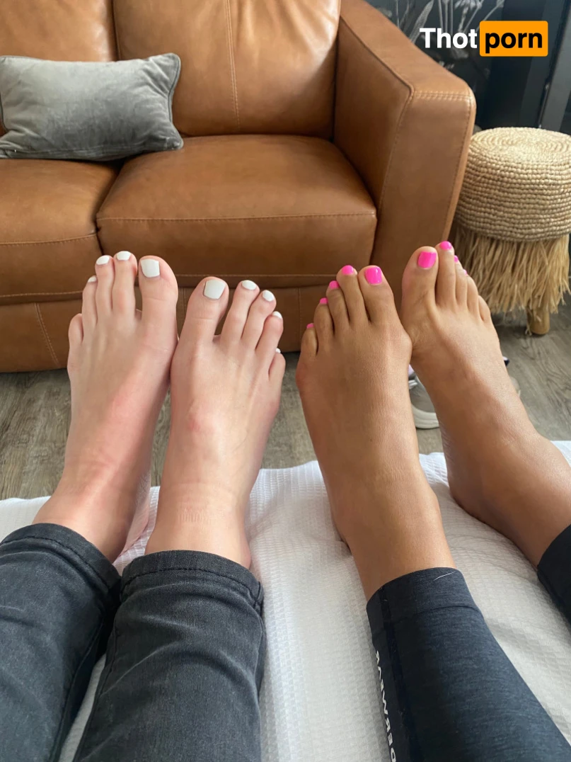 CallyFeet33 13013480