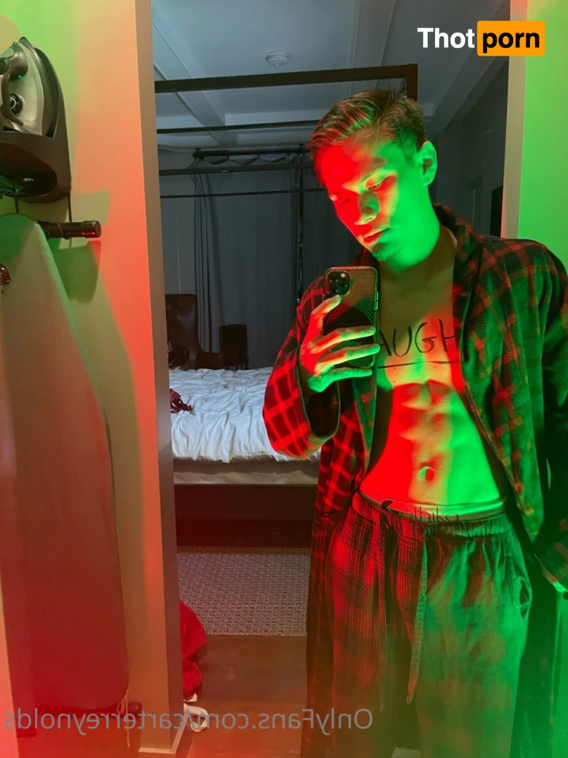 Carter Reynolds 14914871