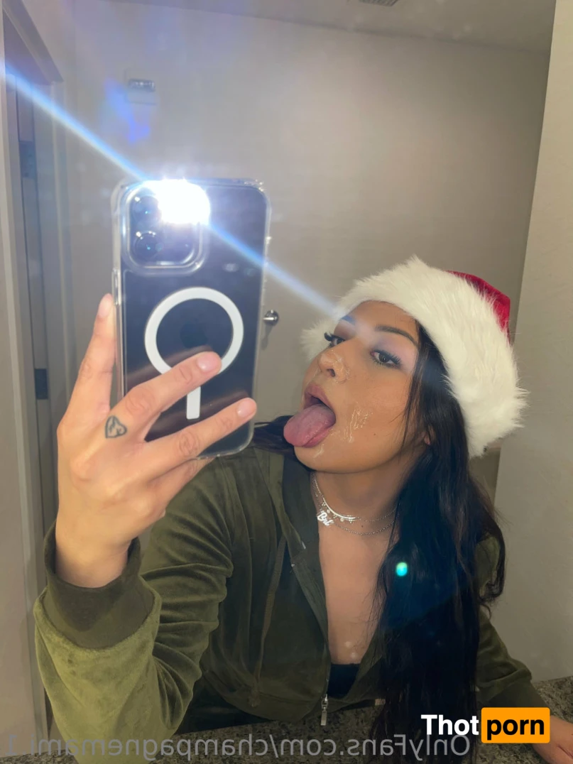 Champagne Mami 14745959