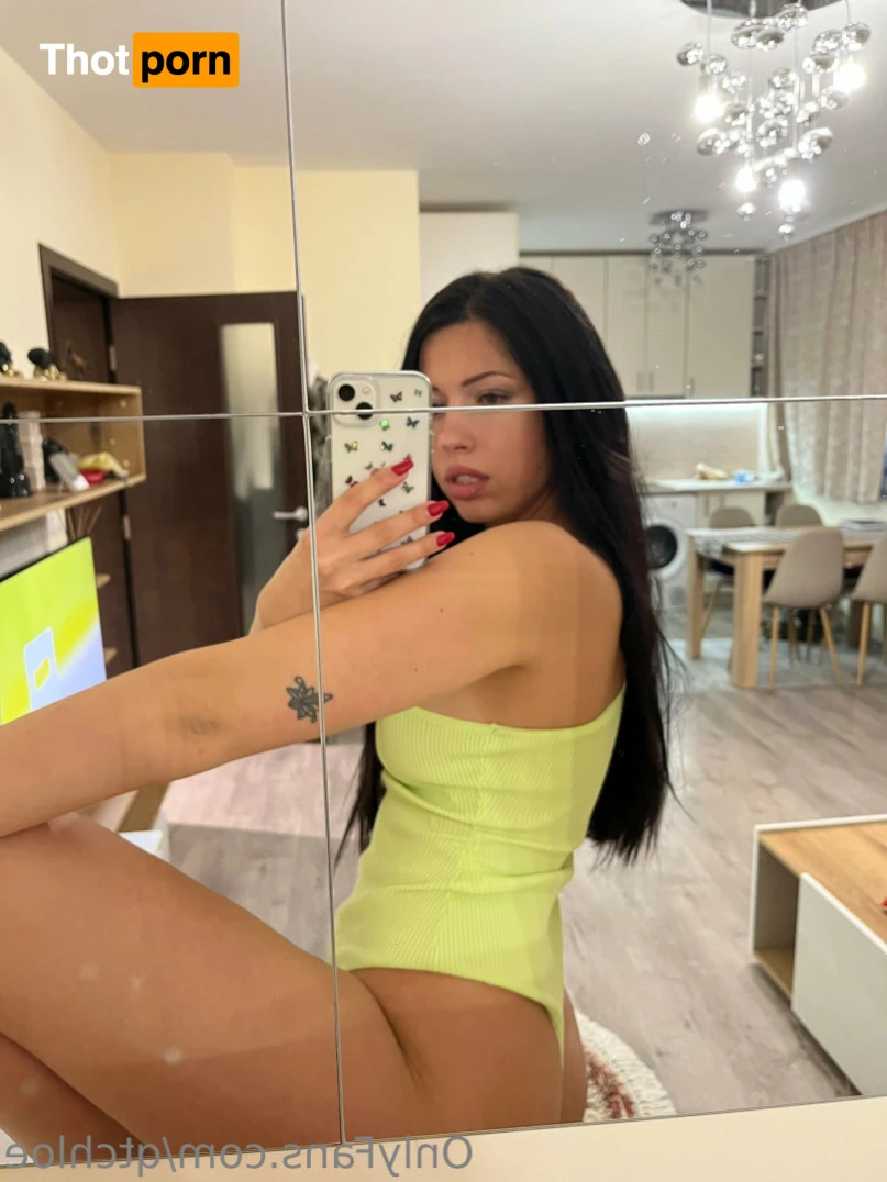 Bree &amp; Chloe ⭐ 14395522