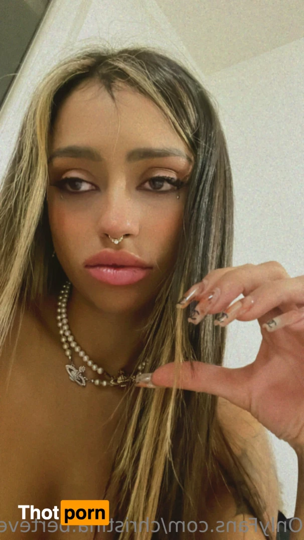 Christina 😼 14358779