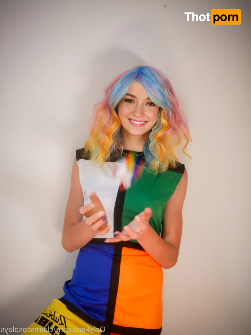 🧡 Claire's Cosplays 💎🙌🚀 14310921