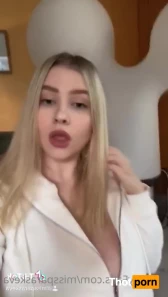 1652228