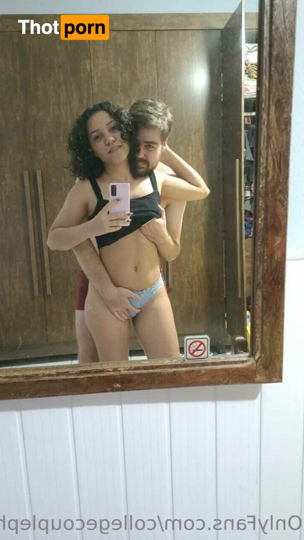 College-couple 14082661