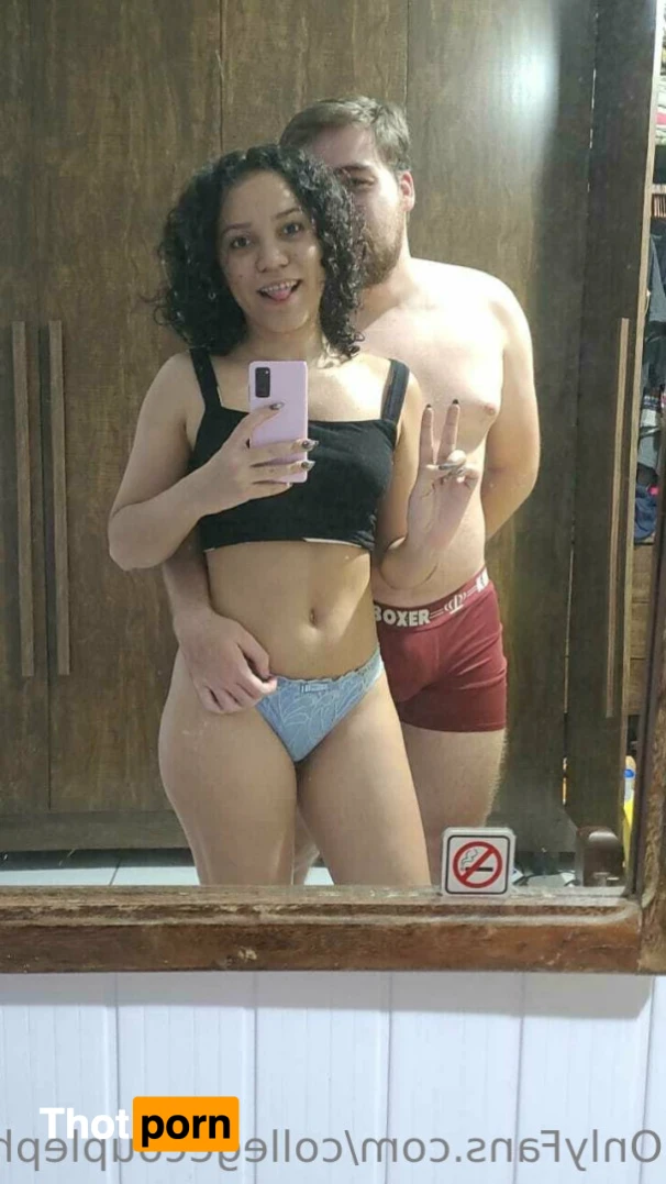 College-couple 14082900