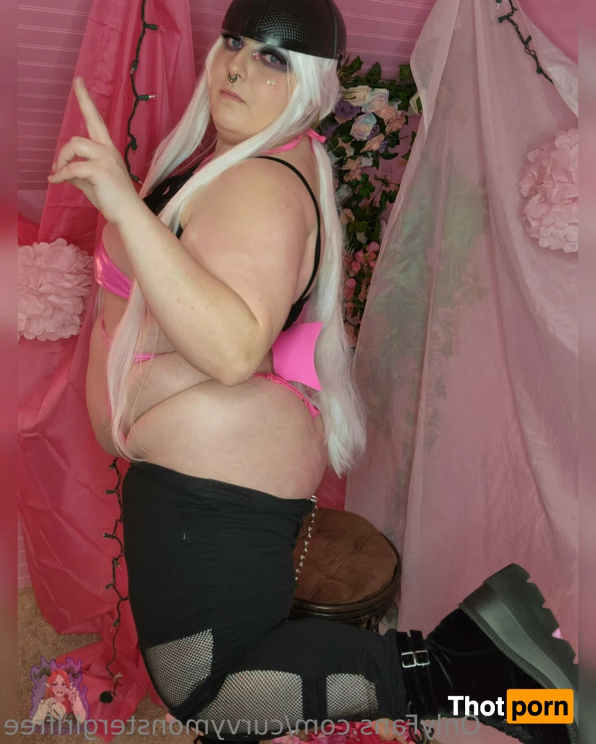 Curvymonstergirl 11174487