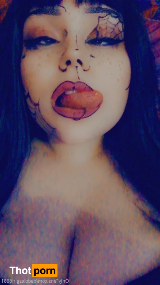 MandyBeelzebub 13524373