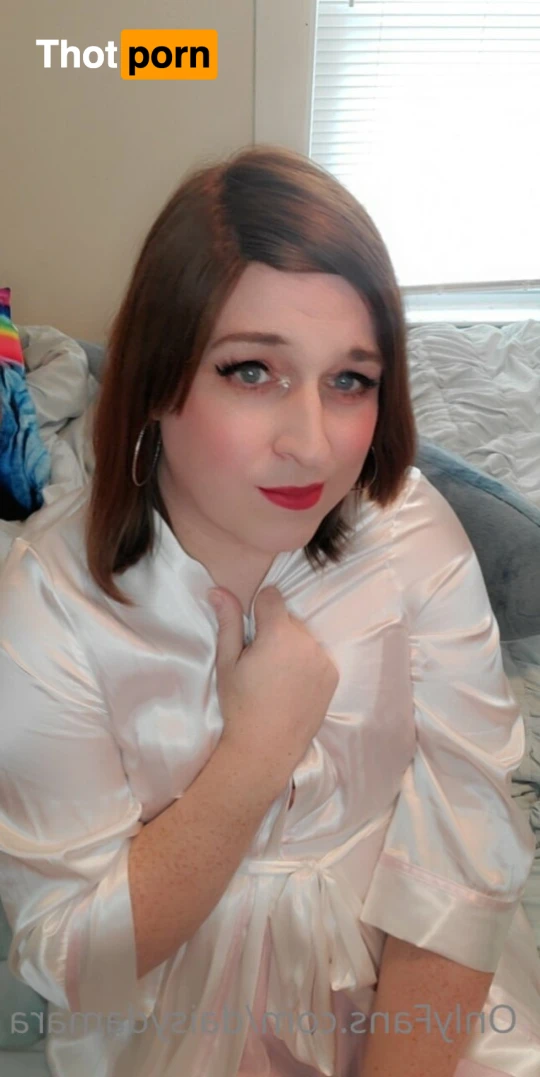 Daisy Damara 13417142