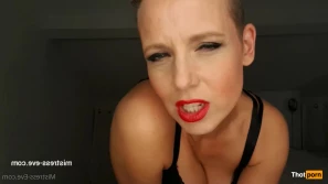 1653564