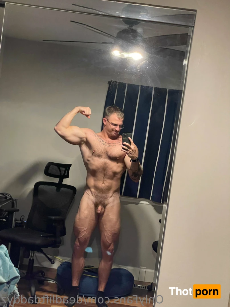 Deadlift 4 booty gains 13171099