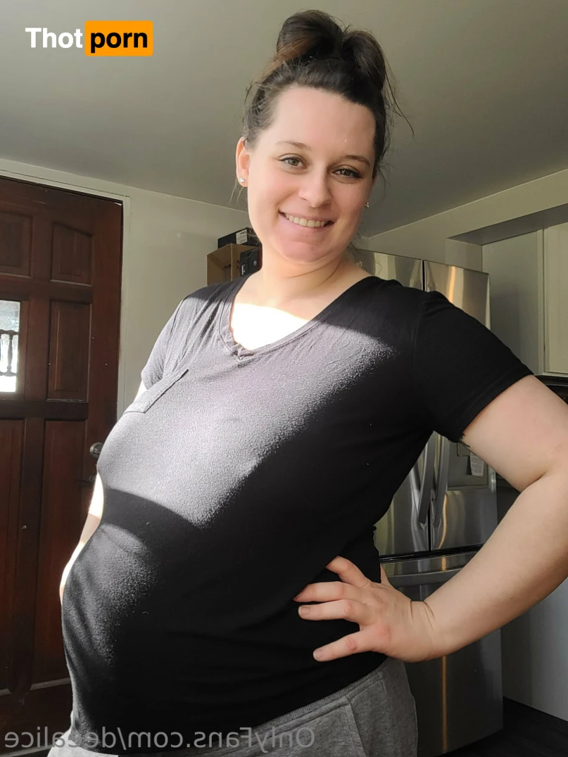 Dee Alice🌲🌷 13168619