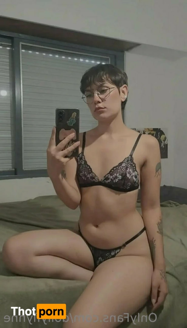 Dolly Flynne 12985720