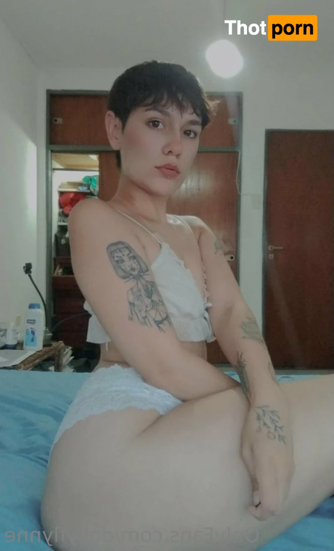 Dolly Flynne 12985739