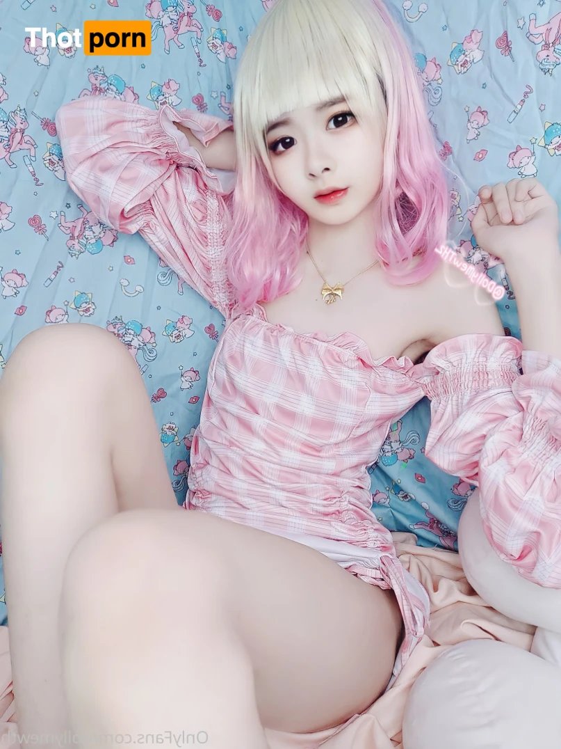 DollyMew💕 12984577