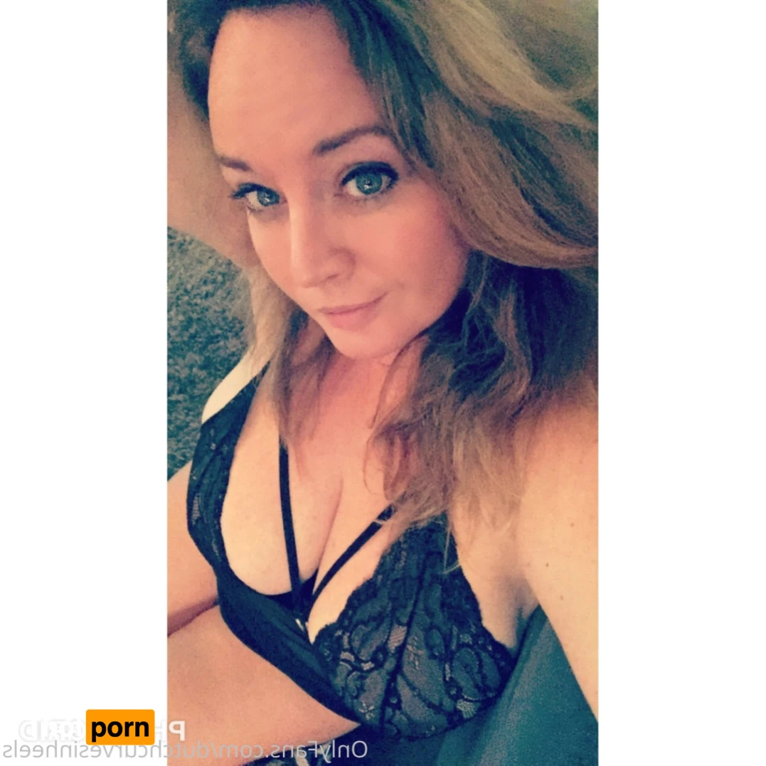 Dutchcurvesinheels 12562266