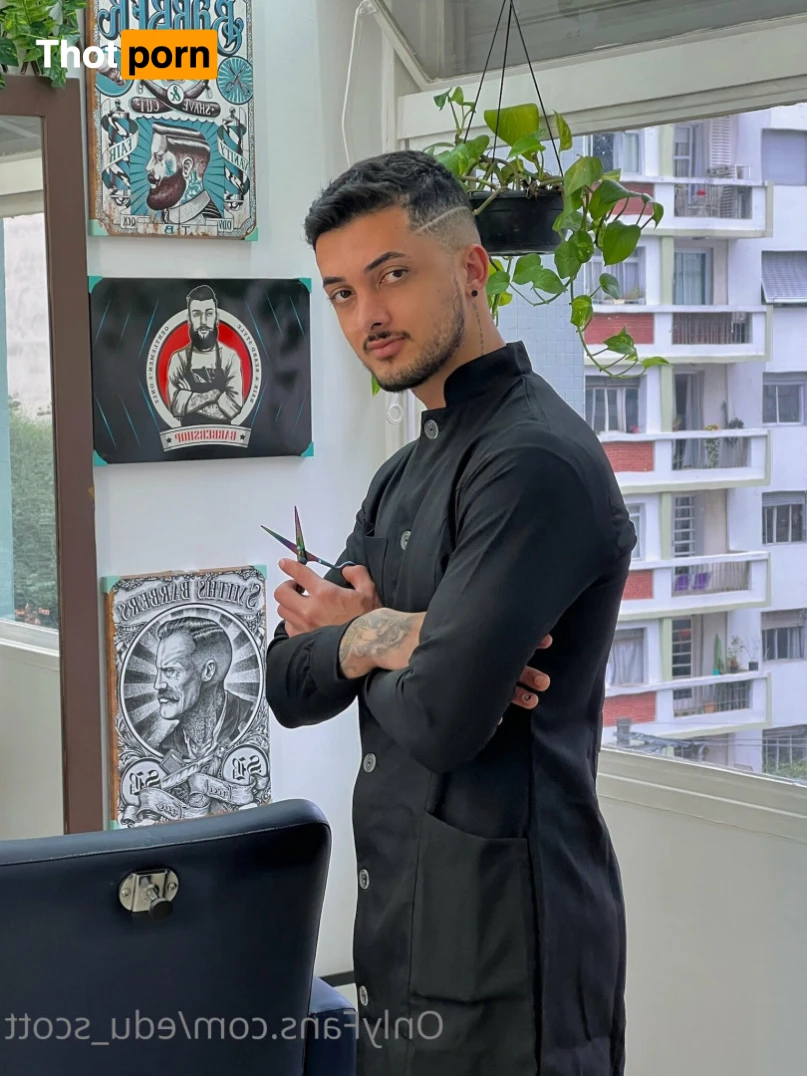 💈Naked barber  💇🏻‍♂️💈 12463394