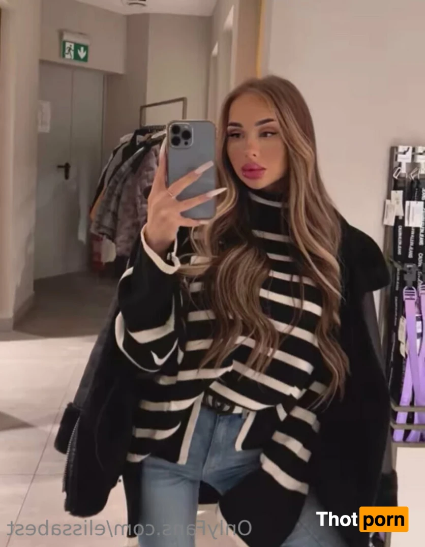 Elissa 🖤 On fire 🔥 15186065