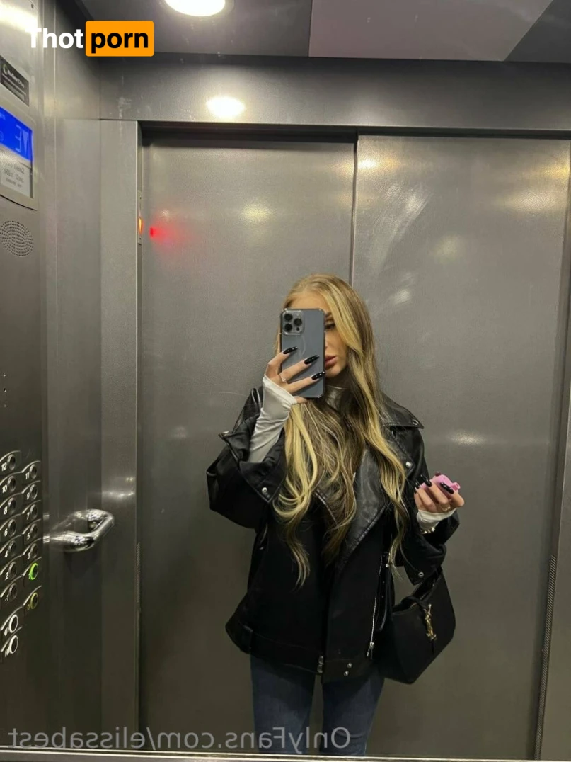 Elissa 🖤 On fire 🔥 15186532