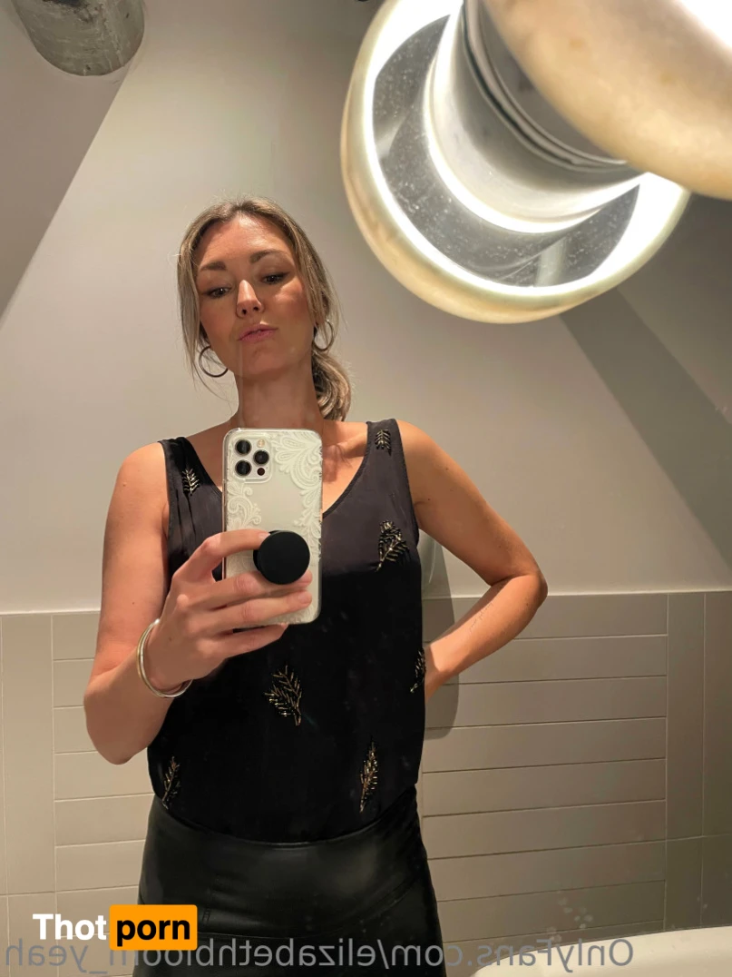 Elizabeth Bloom 12201735