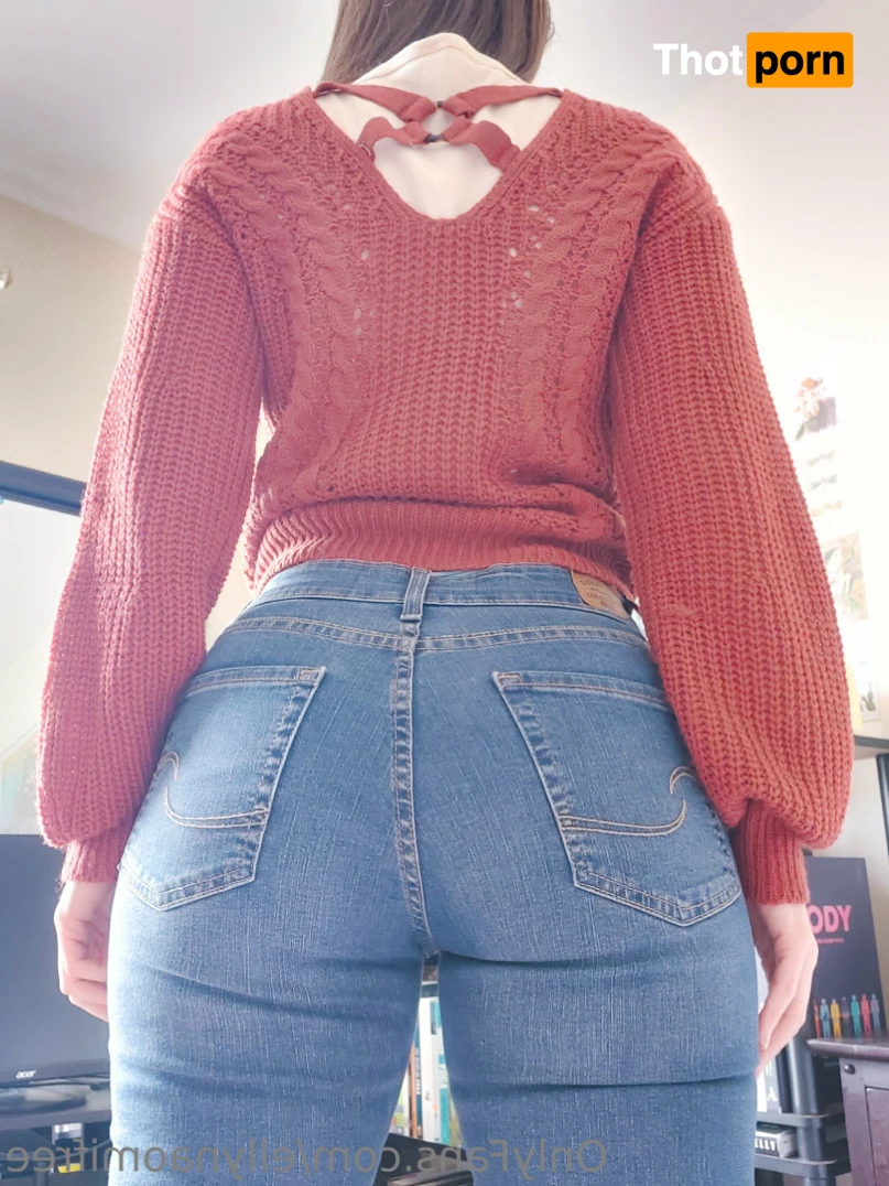 Elly Naomi FREE 12178625