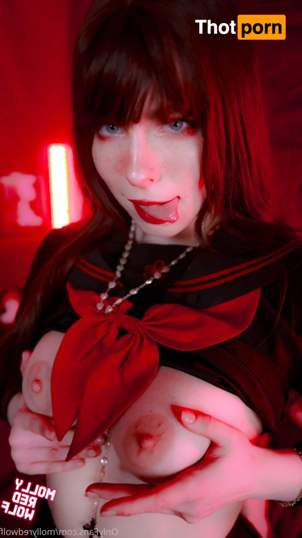 MollyRedWolf 🦊 6218371