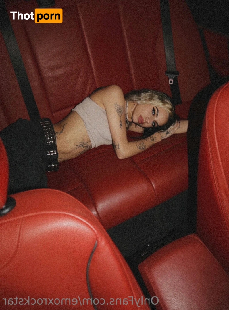 gab 🕷🖤💀🗡🧛🏻‍♀️🎸✨ 11893595