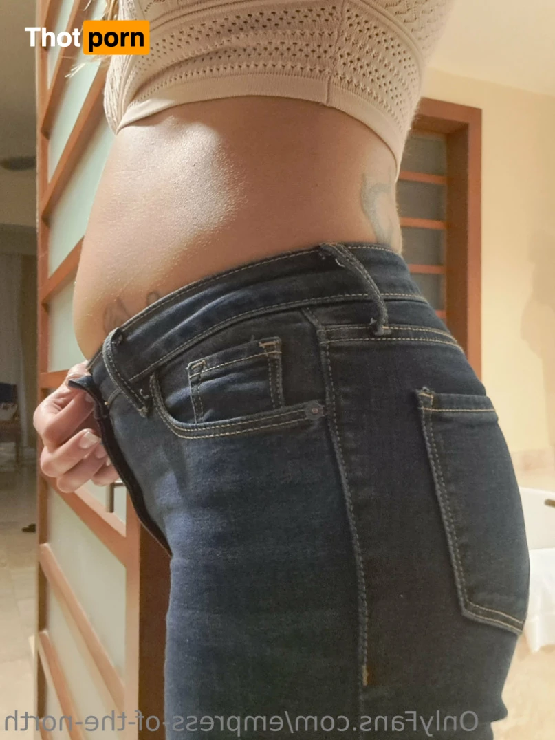 Empress 🐷 11891413