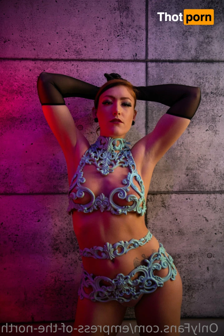 Empress 🐷 11892127