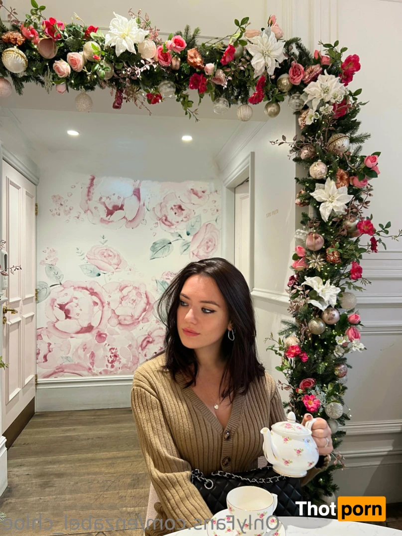 enzabel_chloe 11827209