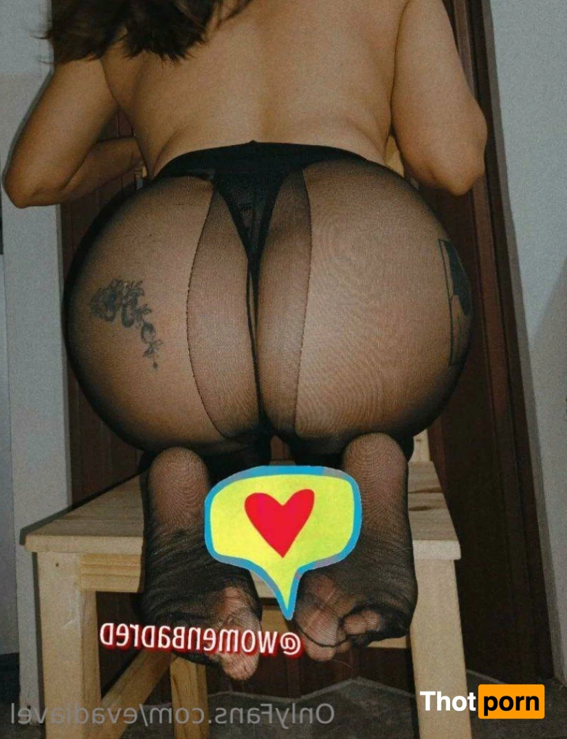 Huge TIIITS 👅👅 16518400