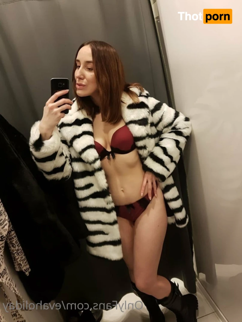 🎀Eva Holiday🎀 16518049