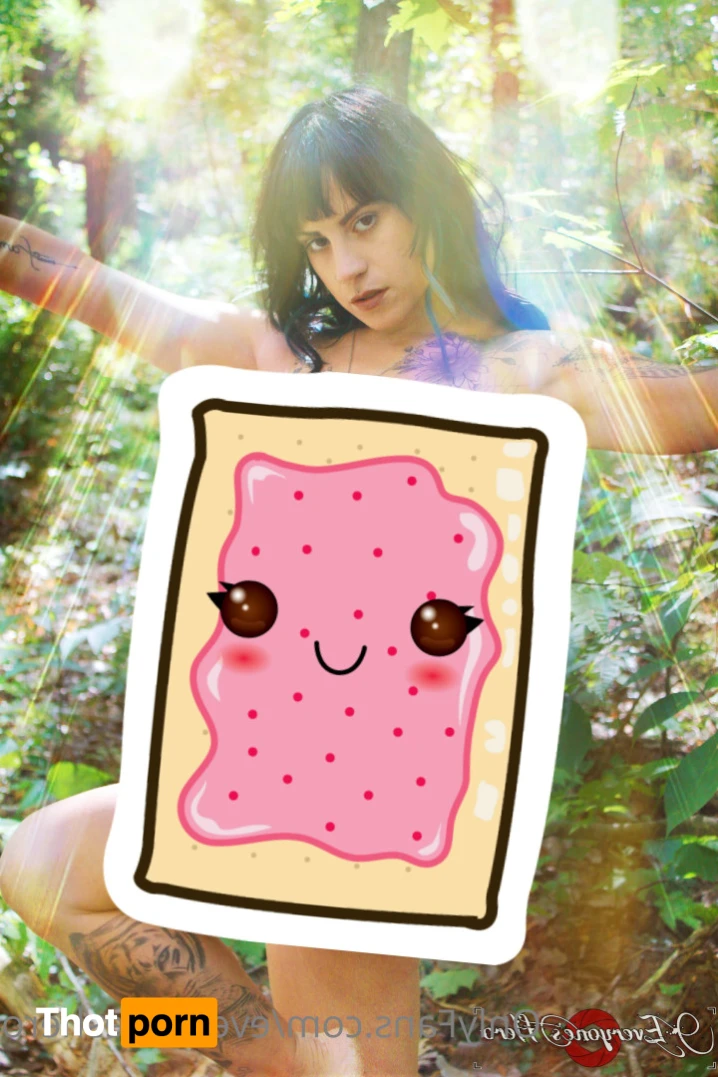 Everyone's Hero 16495126