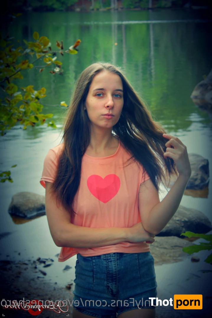 Everyone's Hero 16495426