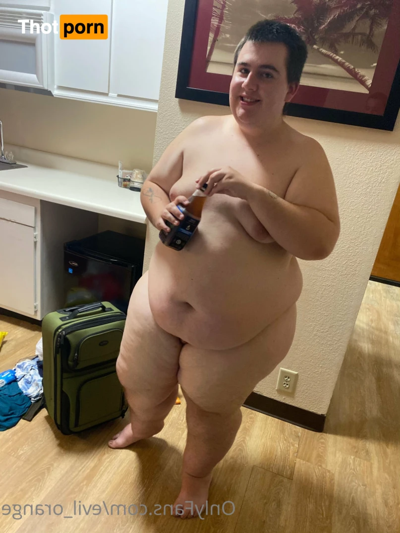 Raggedy bitch 16491155