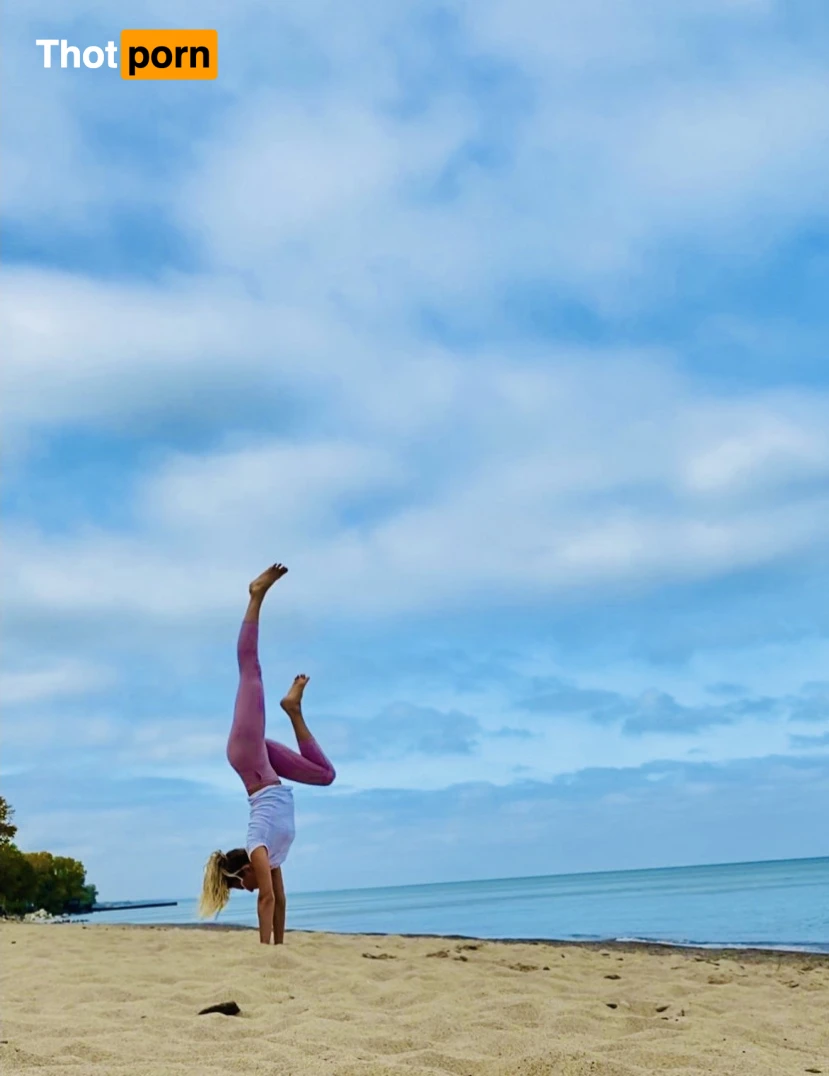 Evolve with Kay 16490274