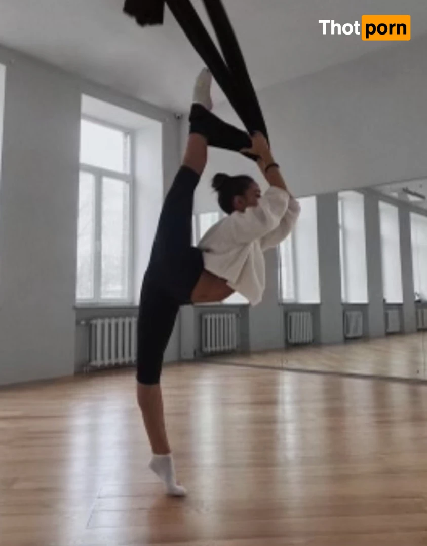 Evolve with Kay 16490367