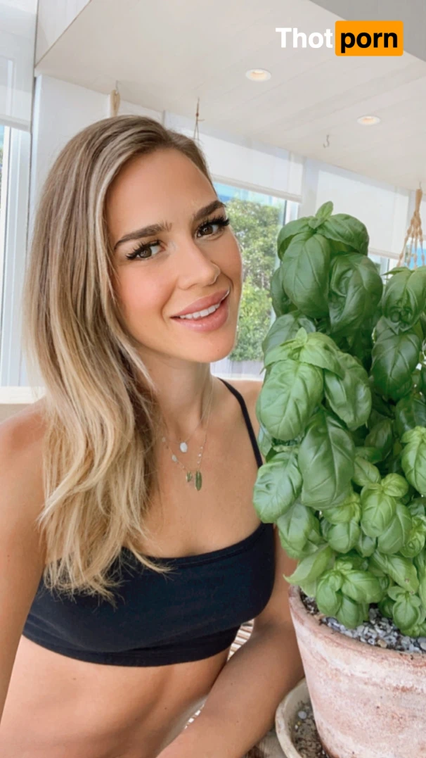 Evolve with Kay 16490459