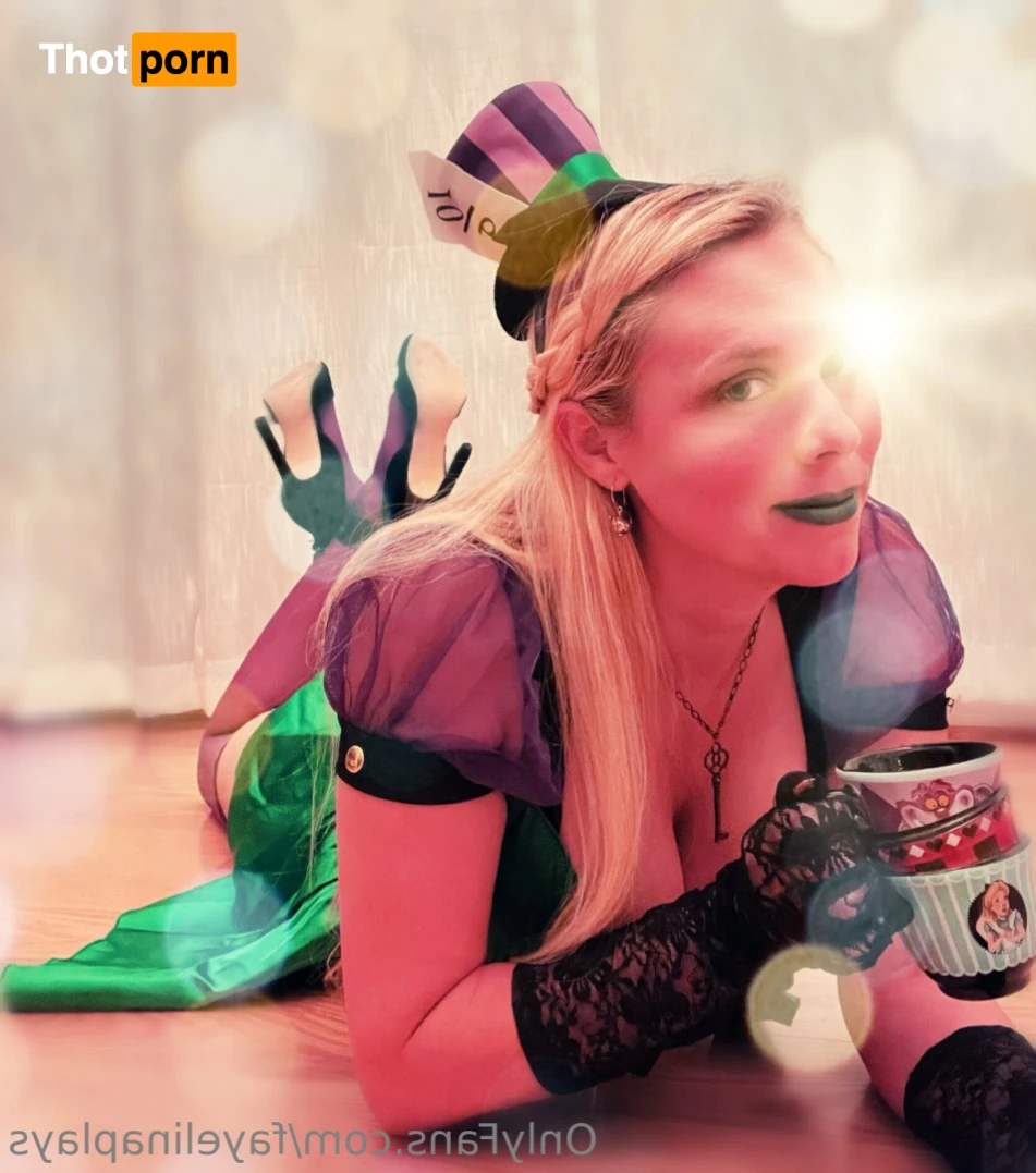 Fayelina! 🧚🏻🍓📷 16442431