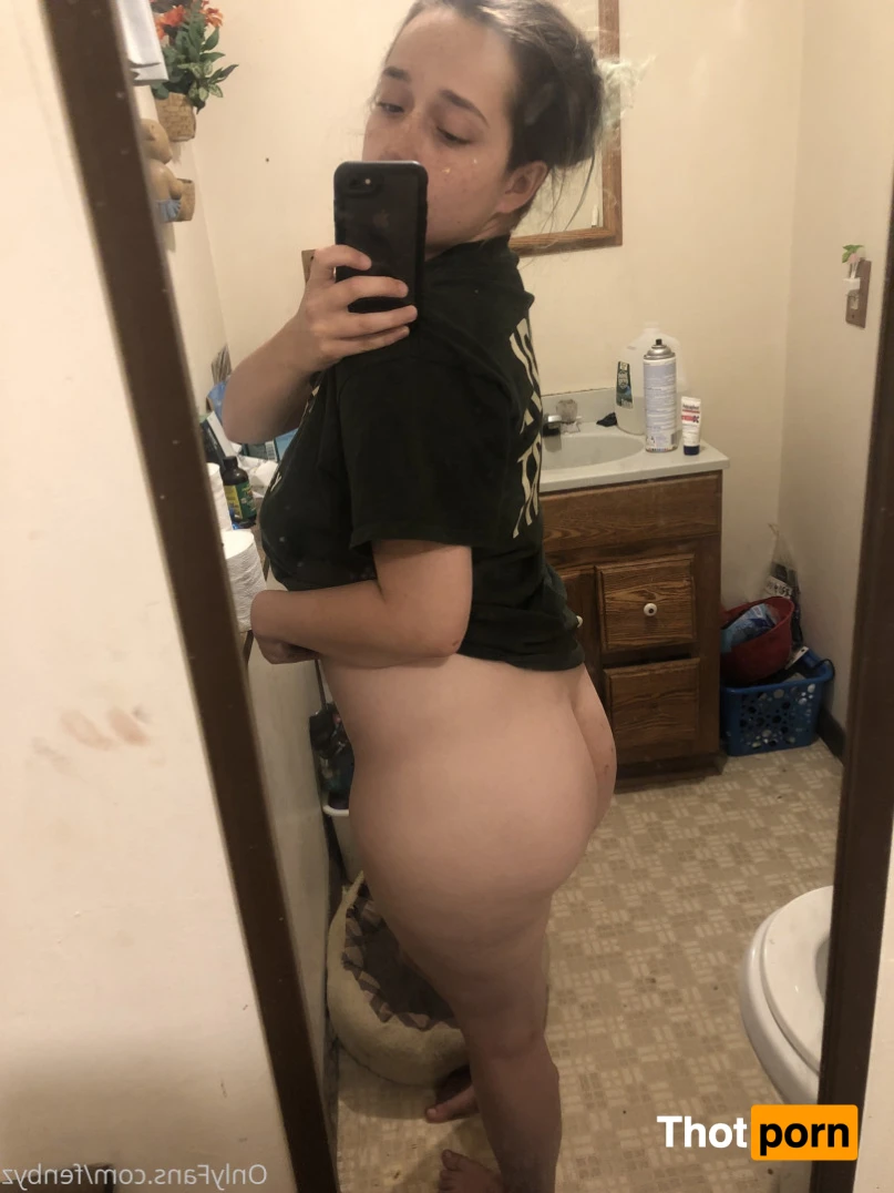 femboy fen 😈 16399442