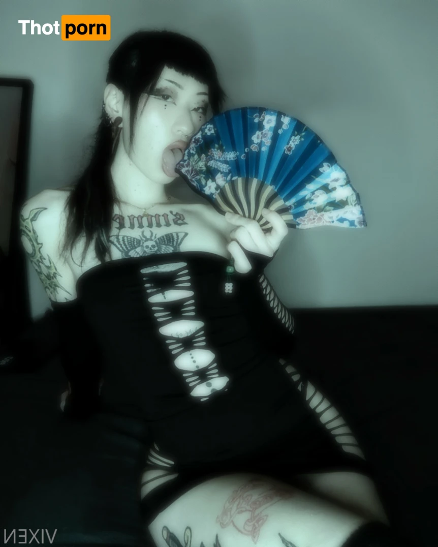 filthylilfiend 16378680