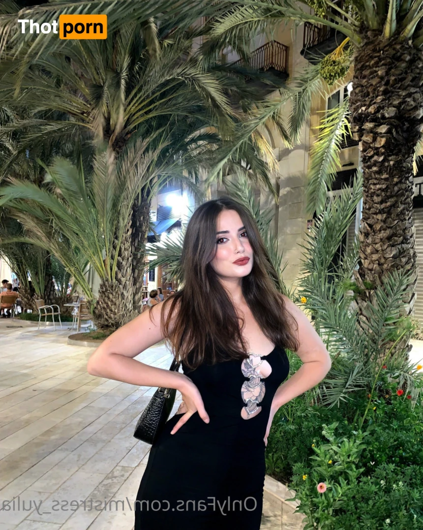 Your virtual Goddess 😈 16366896