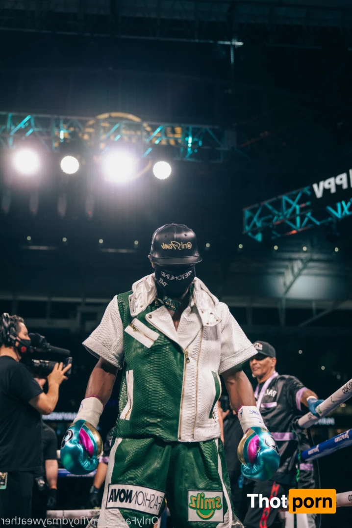 Floyd Mayweather 16347529