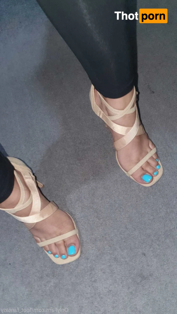 Foot_fantasy 16337260